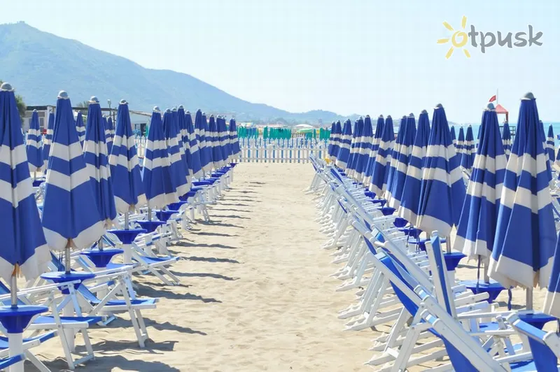 Фото отеля Marina Club Hotel 4* Тірренське узбережжя Італія пляж