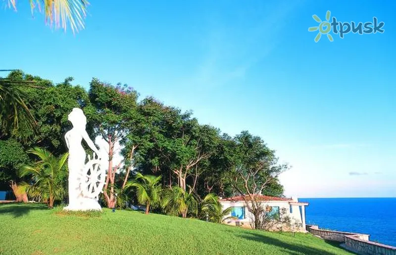Фото отеля Balcon del Caribe 2* Сантьяго-де-Куба Куба экстерьер и бассейны