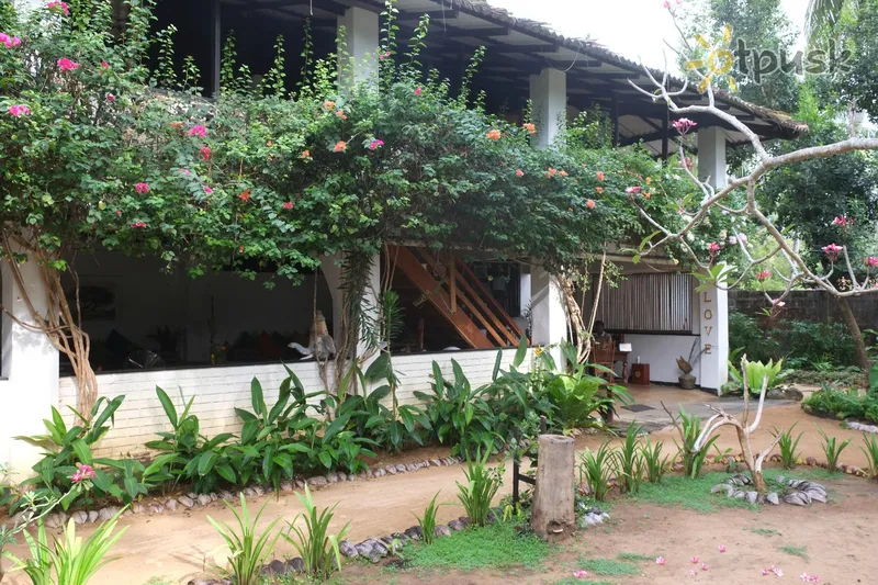 Фото отеля Hideaway Resort 3* Аругам-Бей Шрі Ланка екстер'єр та басейни
