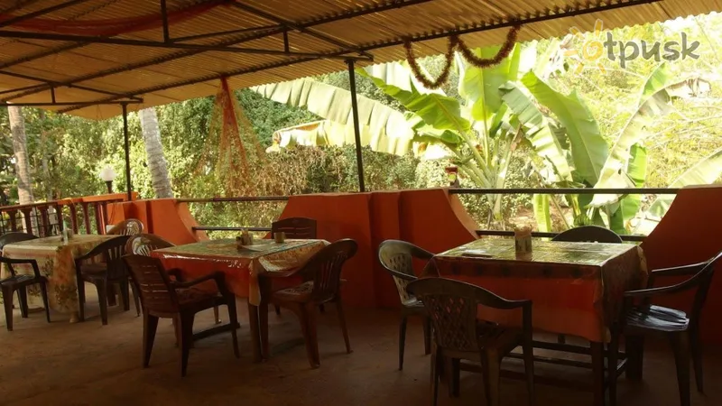 Фото отеля Yellow House 2* Šiaurės Goa Indija barai ir restoranai