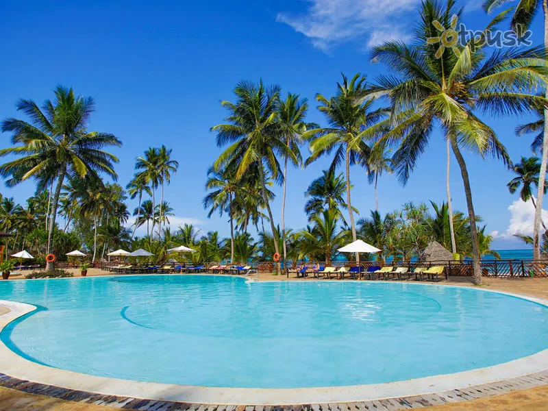 Фото отеля VOI Kiwengwa Resort 4* Kiwengwa Tanzanija išorė ir baseinai