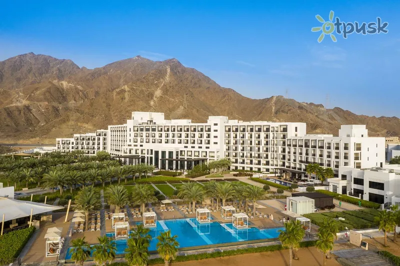 Фото отеля Intercontinental Fujairah Resort 5* Фуджейра ОАЭ экстерьер и бассейны