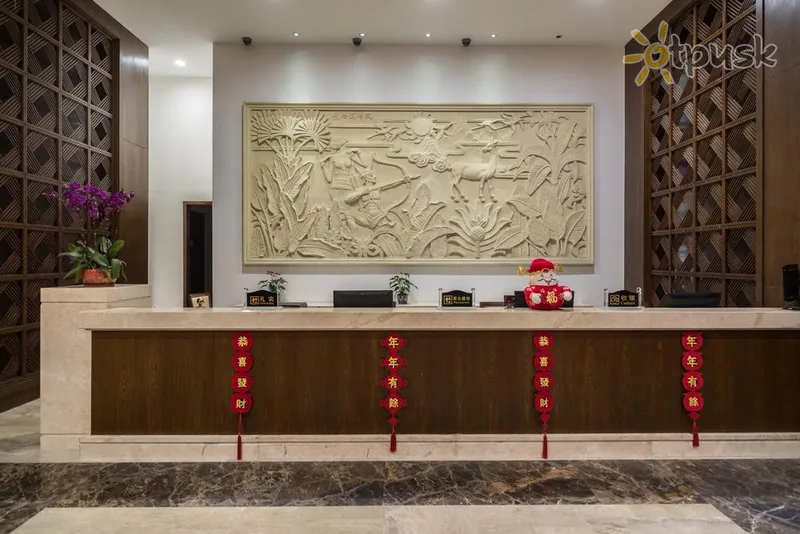 Фото отеля Sanya Jinjiang Hotel Baohong (Baohong Beach building) 4* о. Хайнань Китай лобі та інтер'єр
