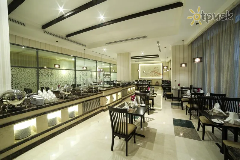 Фото отеля Sapphire Plaza Hotel 4* Доха Катар бари та ресторани