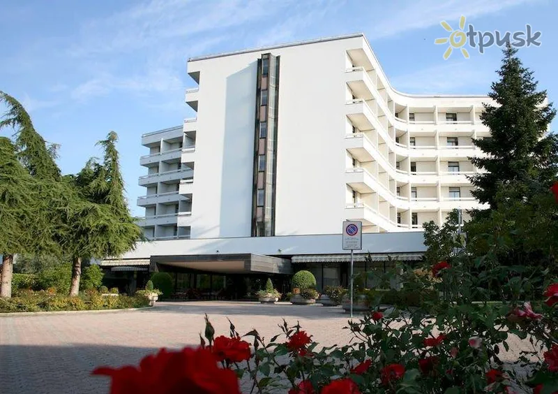 Фото отеля Commodore Terme & Spa Hotel 3* Монтегротто Терме Італія екстер'єр та басейни