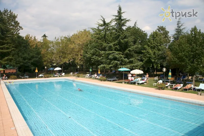 Фото отеля Commodore Terme & Spa Hotel 3* Montegroto Terme Itālija ārpuse un baseini
