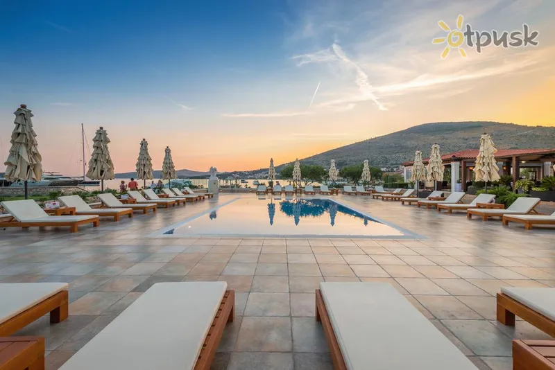 Фото отеля Baotic Apartments 5* Трогір Хорватія екстер'єр та басейни