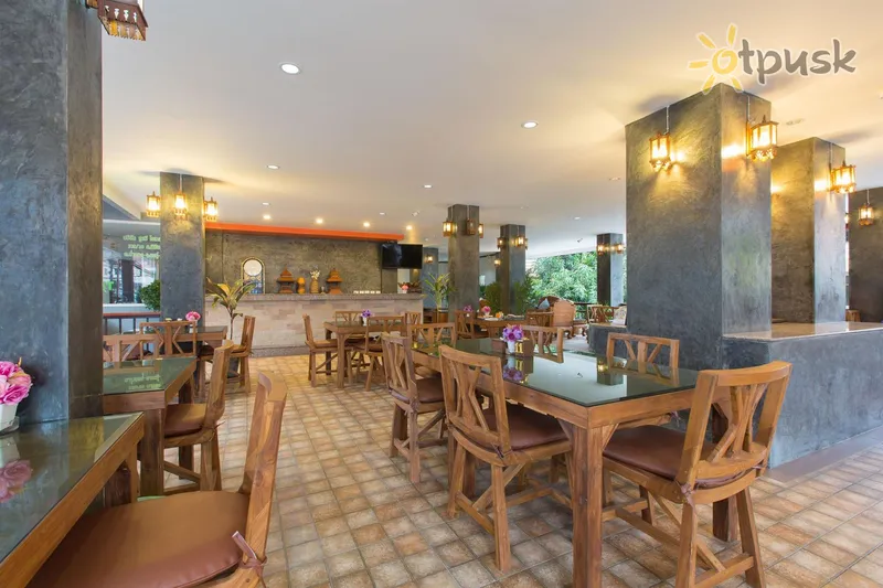 Фото отеля OYO 249 Chusri Hotel 3* о. Пхукет Таиланд бары и рестораны