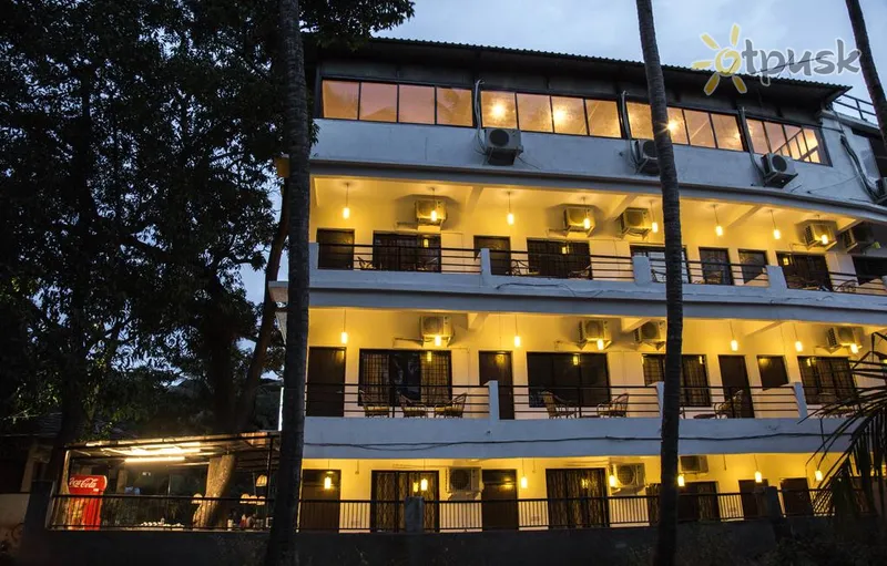 Фото отеля Arambol Arbour Hotel 2* Ziemeļu goa Indija ārpuse un baseini