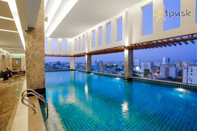 Фото отеля Muong Thanh Saigon Centre Hotel 4* Хошимін В'єтнам екстер'єр та басейни