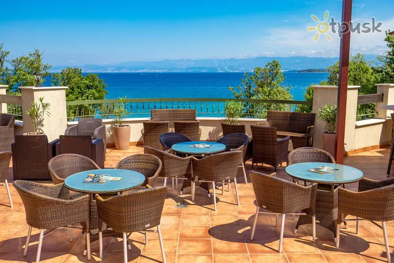 Фото отеля Blue Waves Resort 4* о. Крк Хорватия бары и рестораны