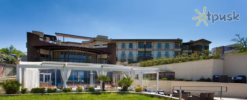 Фото отеля Blue Waves Resort 4* о. Крк Хорватия экстерьер и бассейны