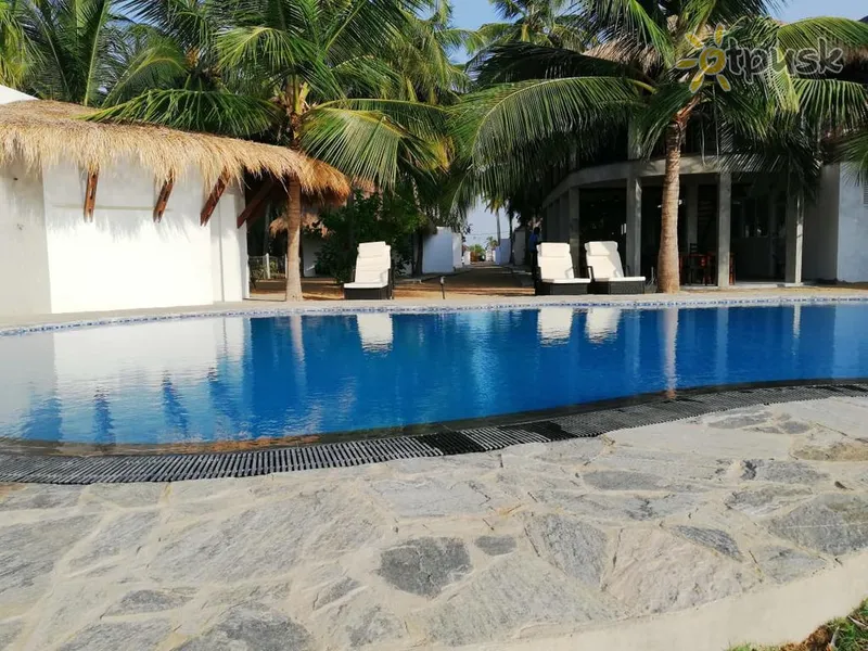 Фото отеля Seth Dev Lagoon Chalets 3* Kalpitija Šri Lanka išorė ir baseinai
