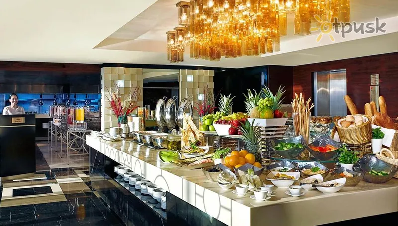 Фото отеля Four Points by Sheraton Doha 4* Доха Катар бари та ресторани