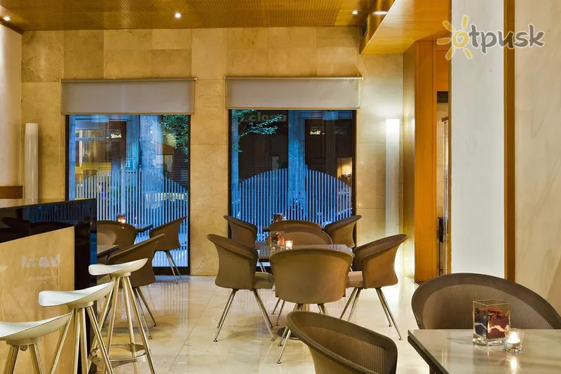 Фото отеля Grupotel Gravina 3* Barselona Spānija bāri un restorāni