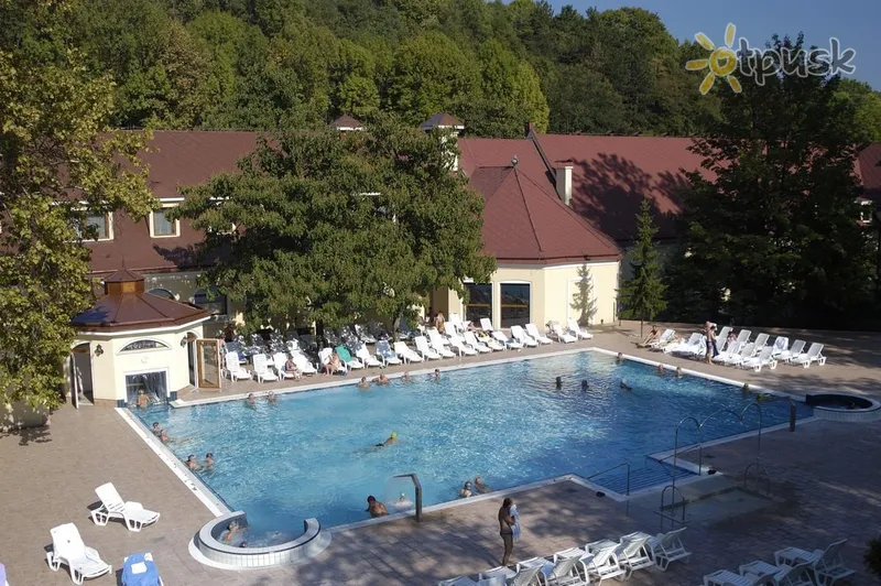 Фото отеля Zobor Hotel 2* Bojnice Slovakija išorė ir baseinai