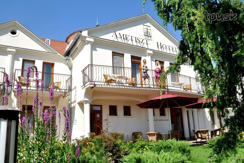 Фото отеля Ametiszt Hotel 3* Харкань Венгрия экстерьер и бассейны