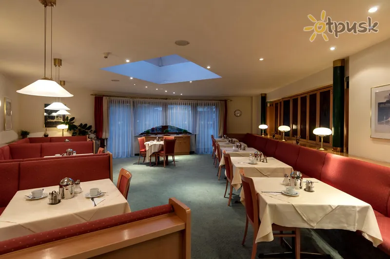 Фото отеля Club Hotel Cortina 4* Відень Австрія бари та ресторани