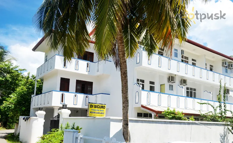 Фото отеля Di Sicuro Tourist Inn 2* Хіккадува Шрі Ланка екстер'єр та басейни