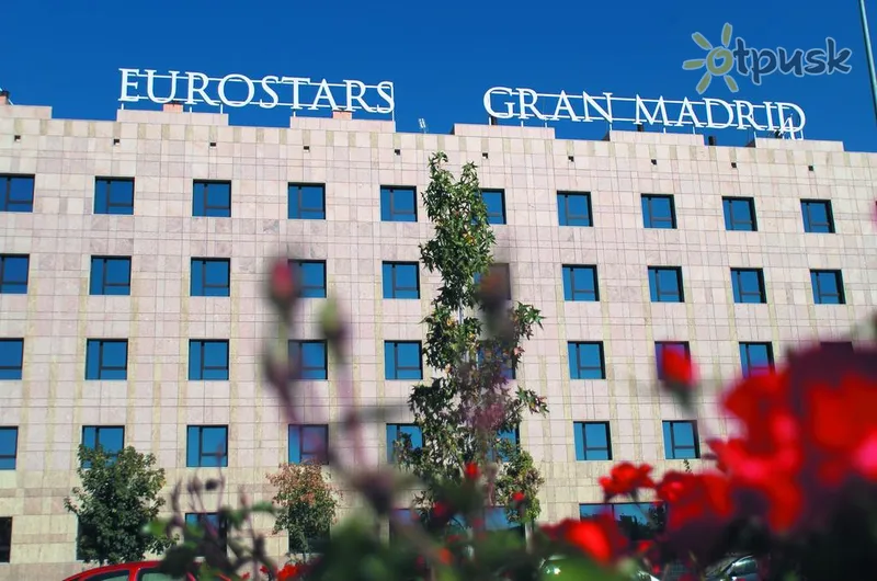 Фото отеля Eurostars Gran Madrid 4* Мадрид Испания экстерьер и бассейны