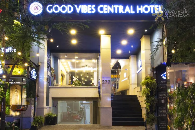Фото отеля Good Vibes Central Hotel 3* Хошимин Вьетнам экстерьер и бассейны