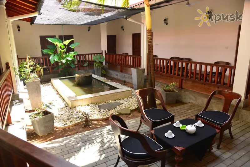 Фото отеля Sundowners 3* Хіккадува Шрі Ланка екстер'єр та басейни
