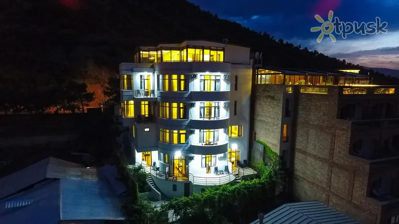 Фото отеля Vista Hotel 3* Tbilisi Gruzija ārpuse un baseini