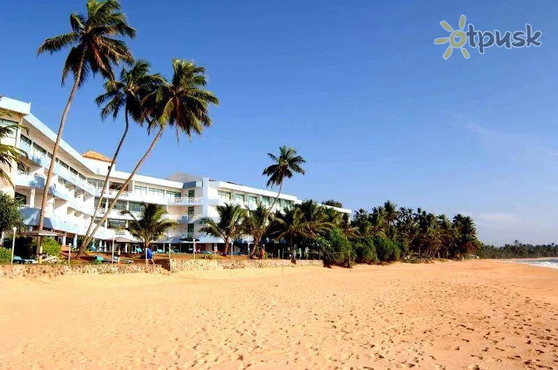 Фото отеля Induruwa Beach Resort 3* Индурува Шри-Ланка пляж