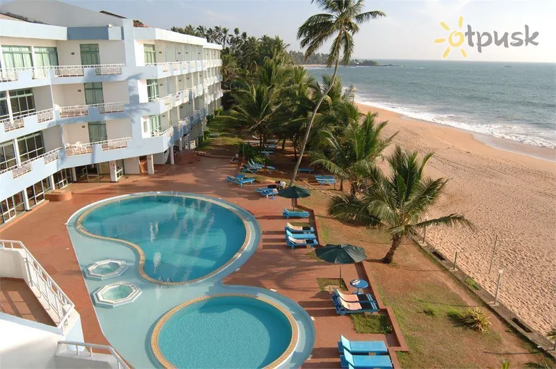Фото отеля Induruwa Beach Resort 3* Индурува Шри-Ланка пляж