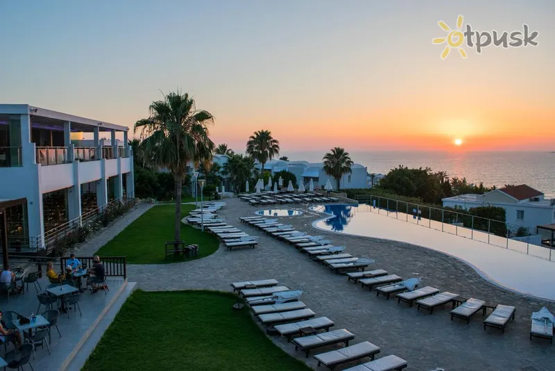 Фото отеля Theo Sunset Bay Holiday Village 4* Пафос Кіпр екстер'єр та басейни