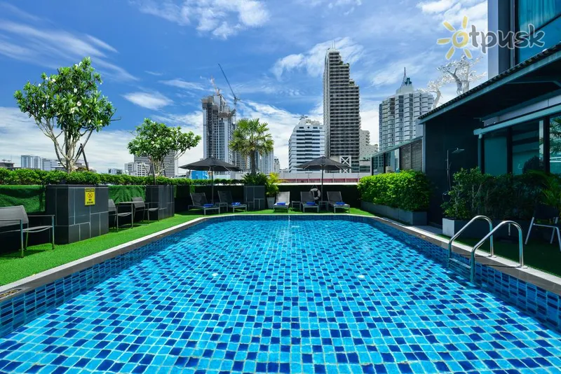 Фото отеля Grand Swiss Sukhumvit 11 by Compass Hospitality 4* Бангкок Таїланд екстер'єр та басейни
