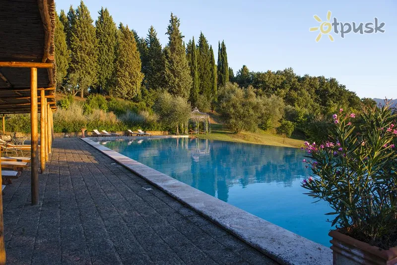 Фото отеля Il Patriarca 4* Сієна Італія екстер'єр та басейни