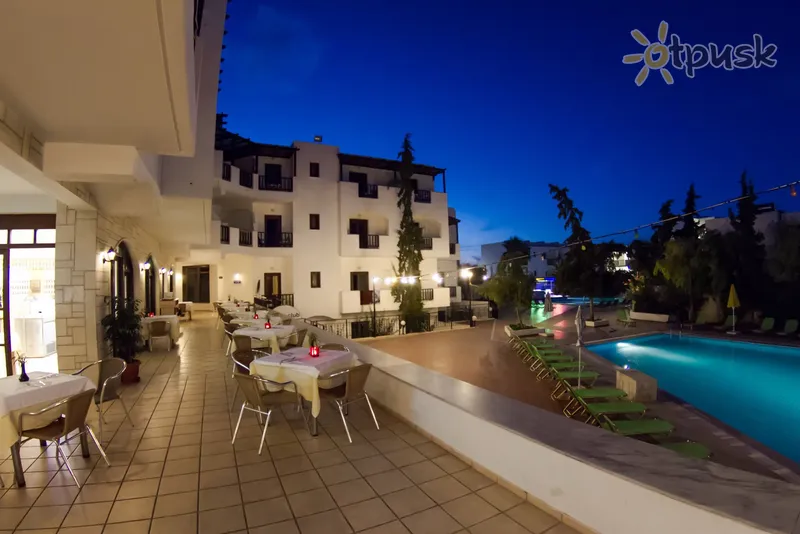 Фото отеля Bomo Club Lyda Hotel 3* Kreta – Heraklionas Graikija barai ir restoranai