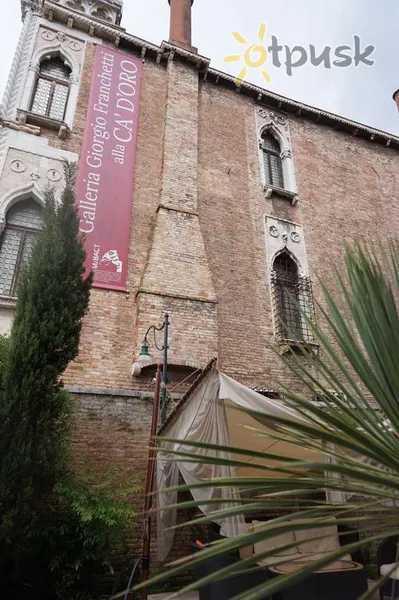 Фото отеля Pesaro Palace 4* Venecija Italija išorė ir baseinai