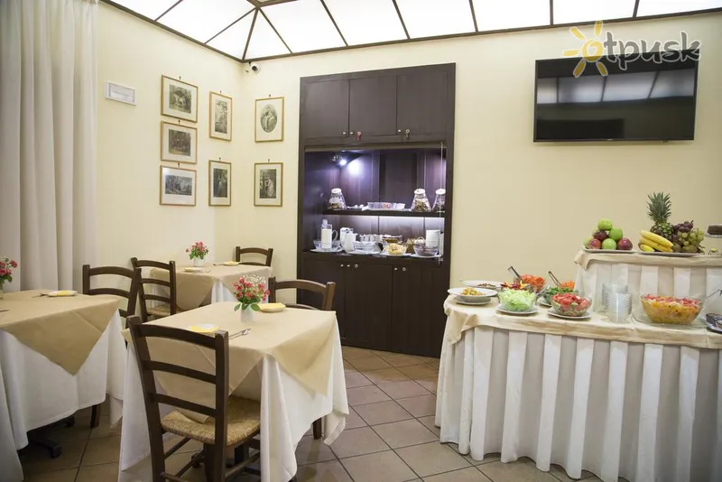 Фото отеля Grand Hotel Europa Napoli 3* Neapole Itālija bāri un restorāni