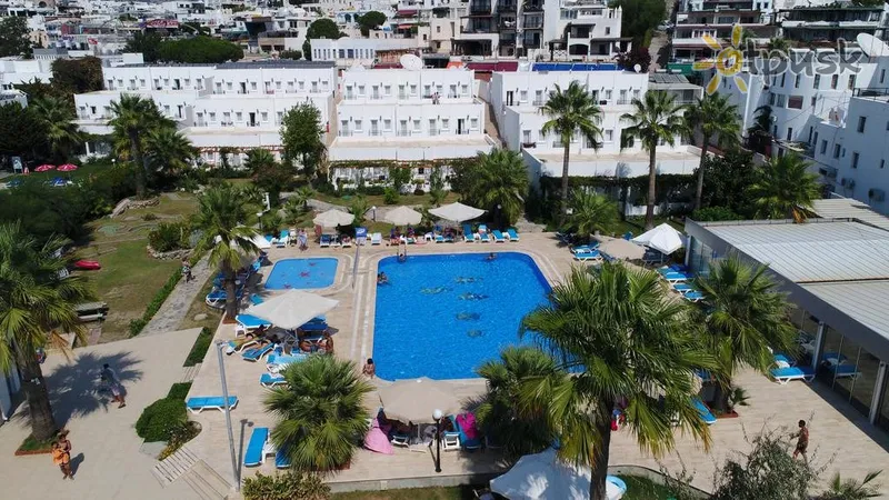 Фото отеля Nagi Beach Hotel 3* Бодрум Турция экстерьер и бассейны
