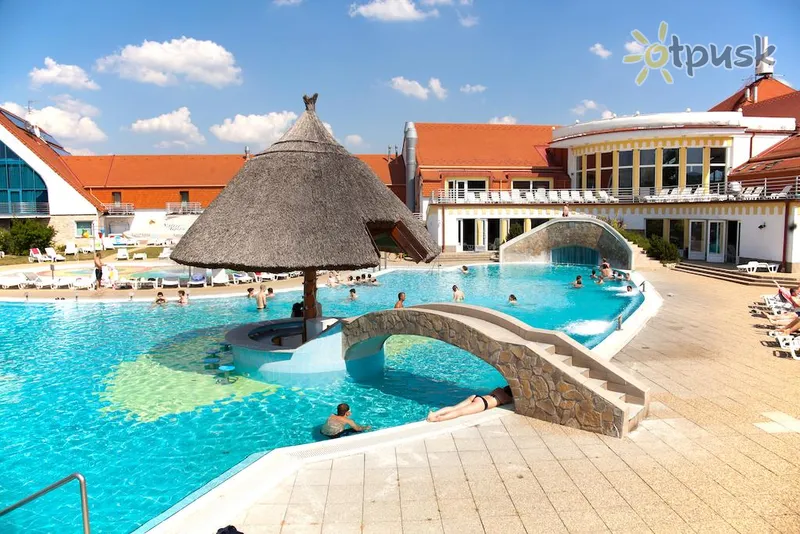 Фото отеля Kehida Termal Hotel 4* Heviz Ungārija ārpuse un baseini