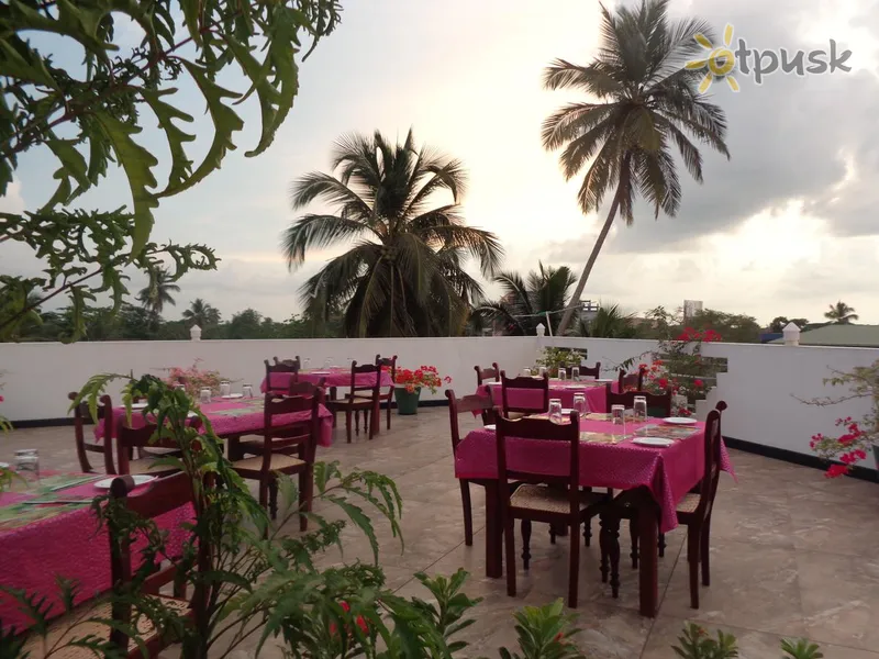 Фото отеля Italia Hotel 2* Амбалангода Шри-Ланка бары и рестораны