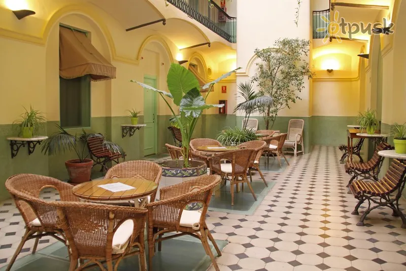 Фото отеля Peninsular Hotel 1* Barselona Ispanija barai ir restoranai