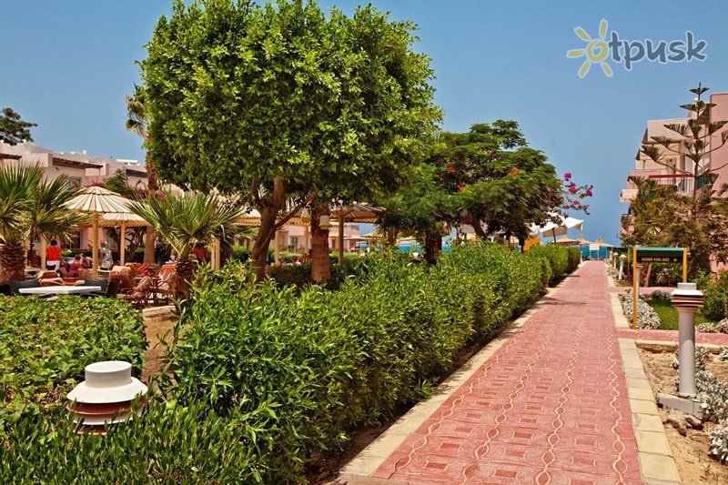 Фото отеля Beirut Hurghada Hotel 3* Хургада Египет экстерьер и бассейны