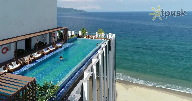 Фото отеля HAIAN Beach Hotel & Spa 4* Danangas Vietnamas išorė ir baseinai