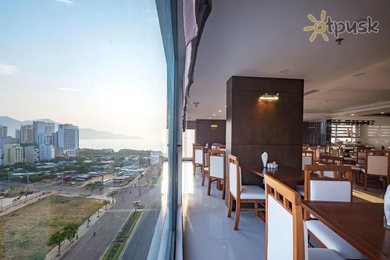 Фото отеля White Sand Hotel & Apartment 4* Дананг В'єтнам бари та ресторани