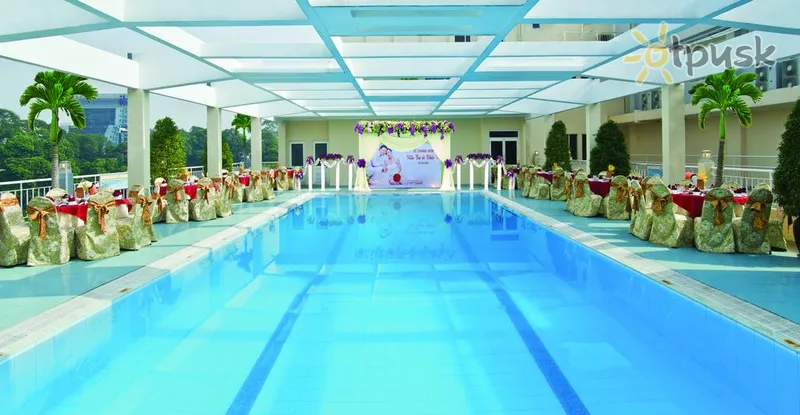 Фото отеля Victory Hotel 3* Хошимін В'єтнам екстер'єр та басейни