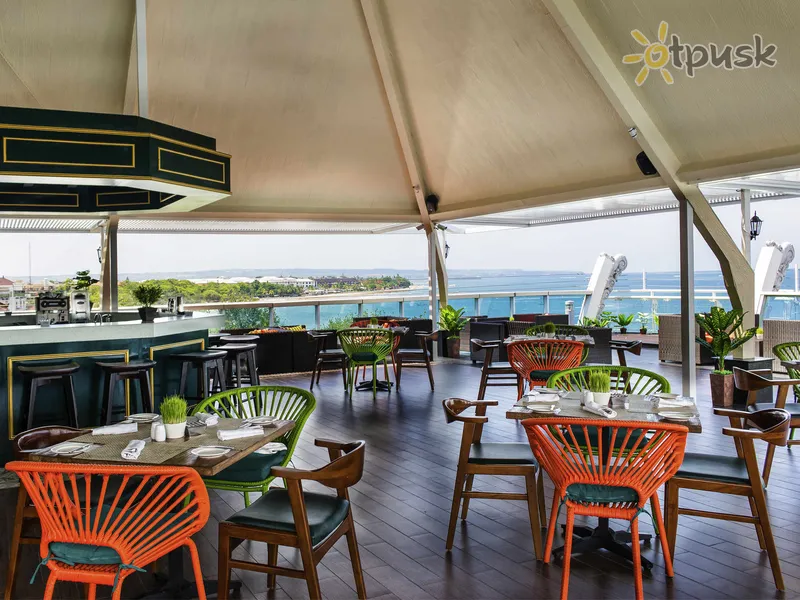 Фото отеля The Kuta Beach Heritage Hotel 5* Кута (о. Бали) Индонезия бары и рестораны