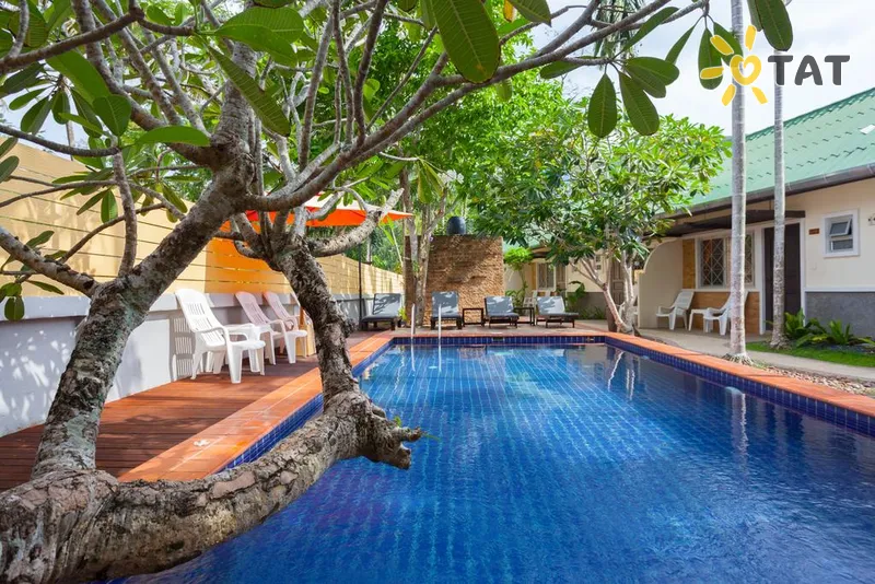 Фото отеля Bangtao Kanita House 2* о. Пхукет Таїланд екстер'єр та басейни