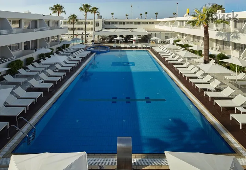Фото отеля Melpo Antia Hotel Apartments 4* Айя Напа Кипр экстерьер и бассейны