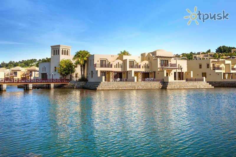 Фото отеля The Cove Rotana Resort 5* Рас Аль-Хайма ОАЭ экстерьер и бассейны