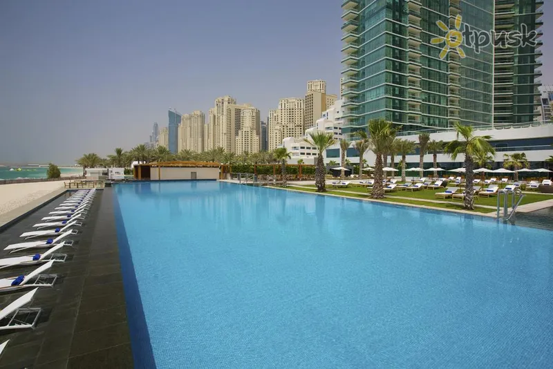 Фото отеля DoubleTree by Hilton Dubai Jumeirah Beach 4* Дубай ОАЭ экстерьер и бассейны