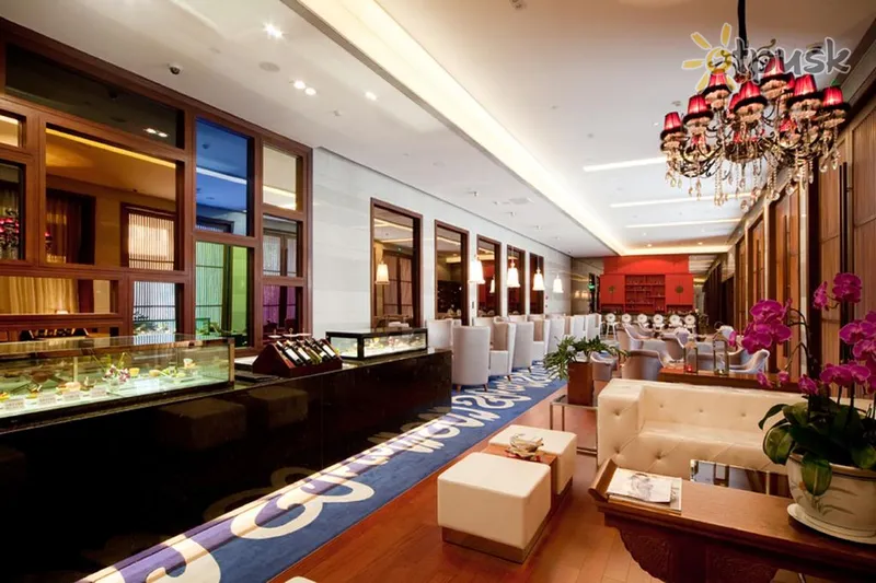 Фото отеля Royal Tulip Luxury Hotel Carat 5* Guandžou Ķīna bāri un restorāni