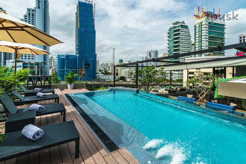 Фото отеля Akyra TAS Sukhumvit 5* Бангкок Таиланд экстерьер и бассейны